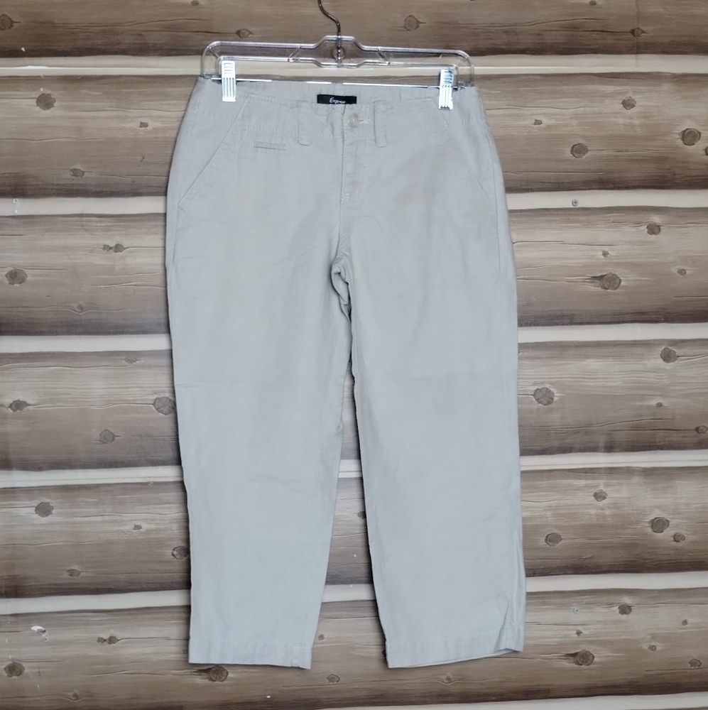 5/$30 Expréss women beige staight cropped pants 55%linen 45% cotton size 0‎